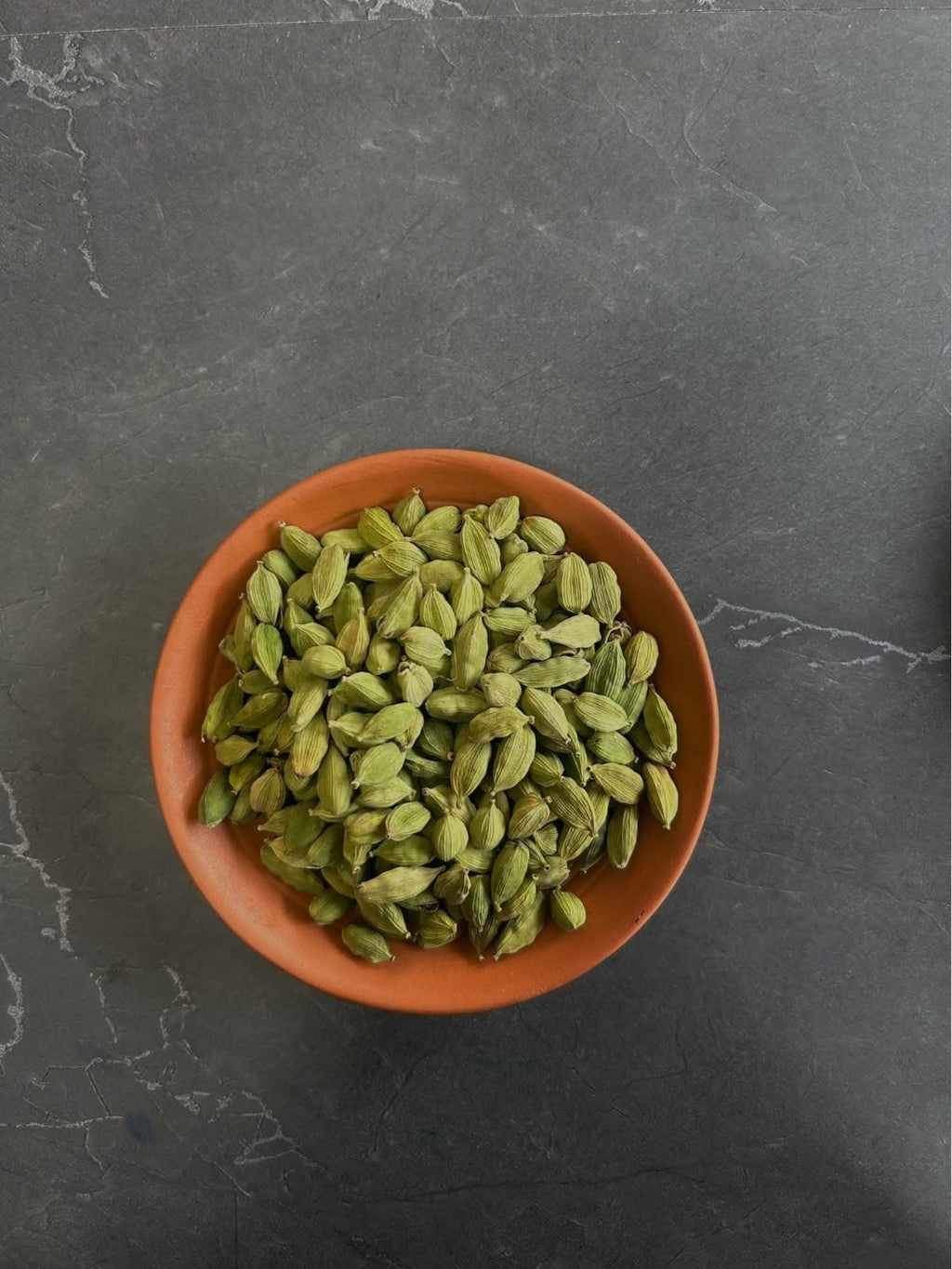 ELA Spices Premium Green Cardamom (Elaichi) Whole Pods – Handpicked, Naturally Aromatic, Fresh & Pure Indian Spice – Rich Flavor for Tea, Coffee, Desserts & Cooking
